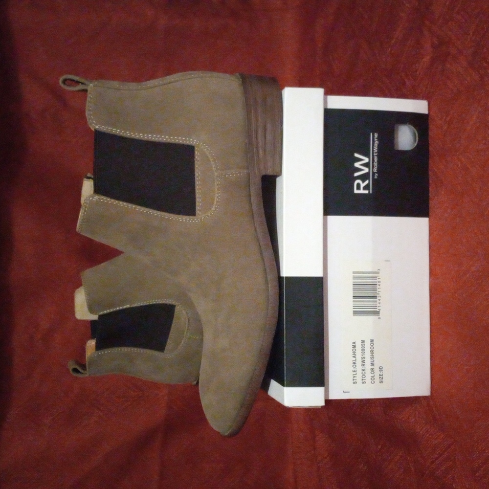 RW by Robert Wayne Chelsea Oklahoma size 9D boots *Brand New*